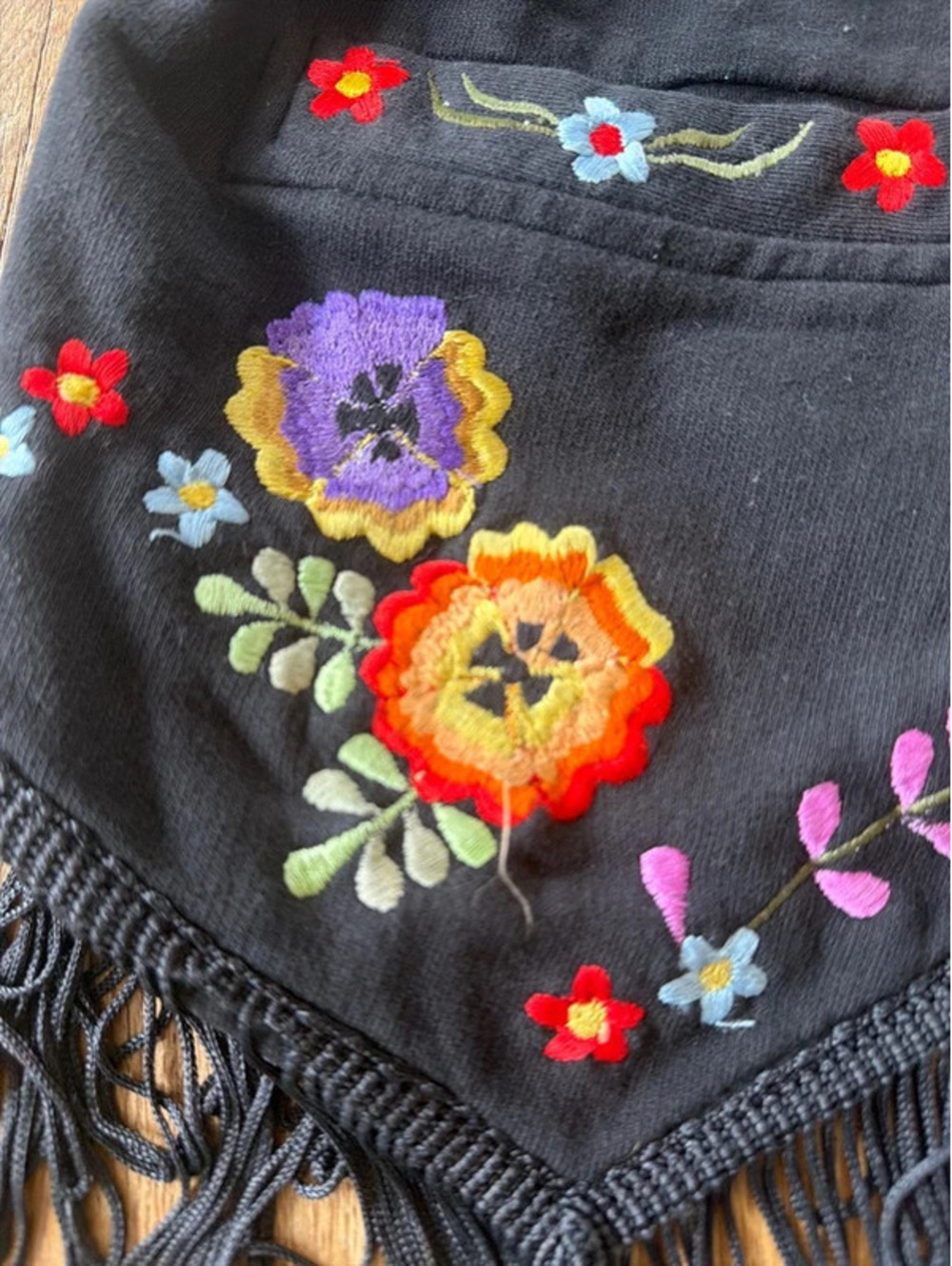 Vintage JouJou Vest Tassle Floral size medium - Picture 3 of 6